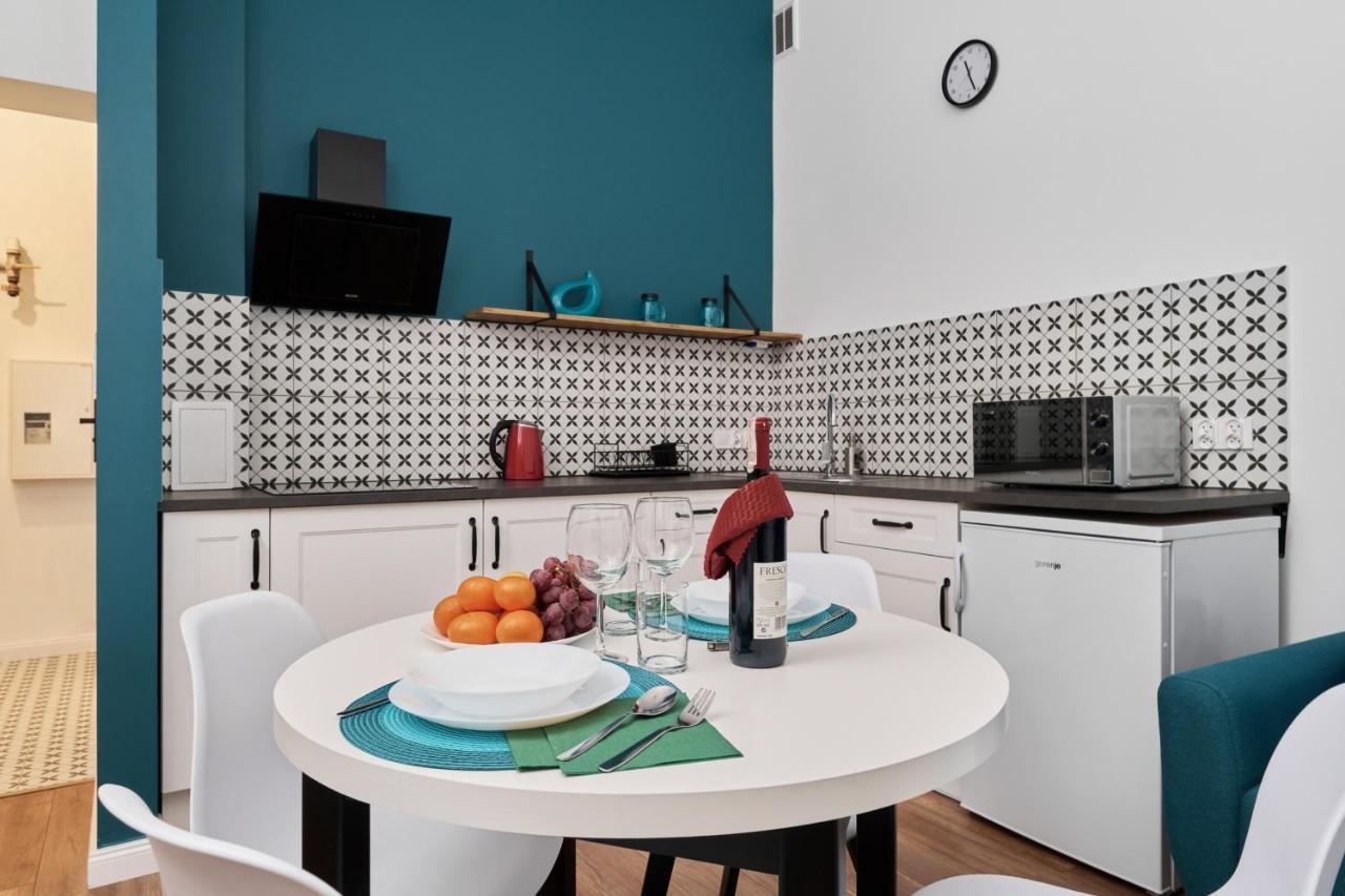 Dominikanska Old Town Studio W Kamienicy By Noclegi Renters Wrocław Exteriör bild